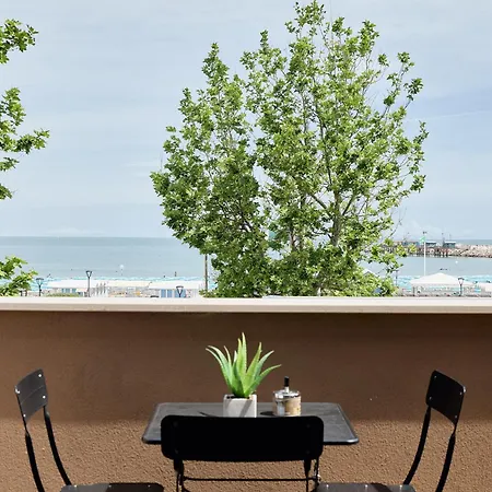 Casa Mocambo 2 Suite, Front Sea View Apartment Fano (Pesaro and Urbino)